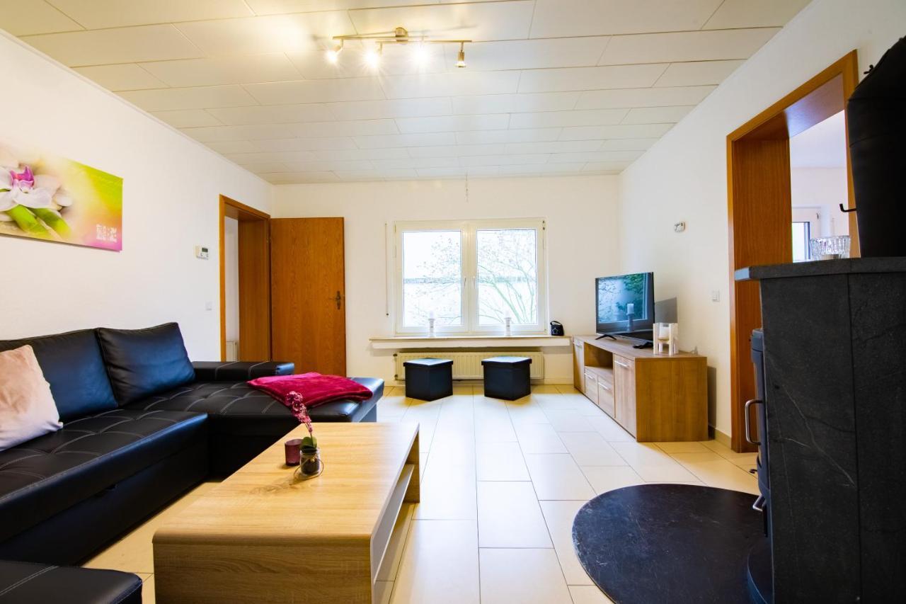 Ferienwohnung Oberhausen Alstaden Exterior photo