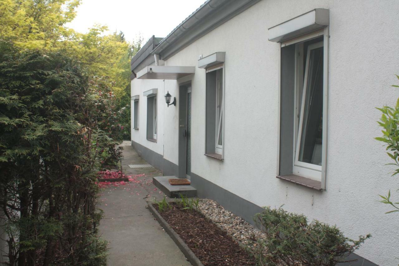 Ferienwohnung Oberhausen Alstaden Exterior photo